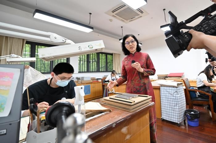 当中国竹纸遇上意大利羊皮卷 天一阁再次发起“古籍对话”